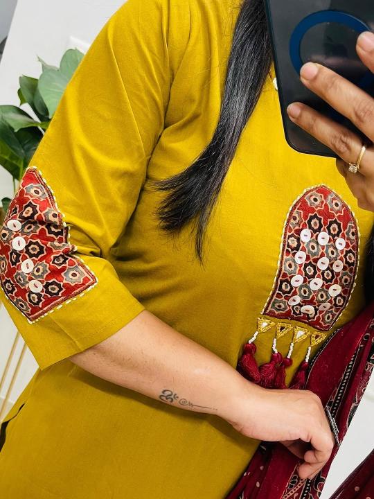 Nama’s Straight Kurta Pant Set with Traditional Dupatta