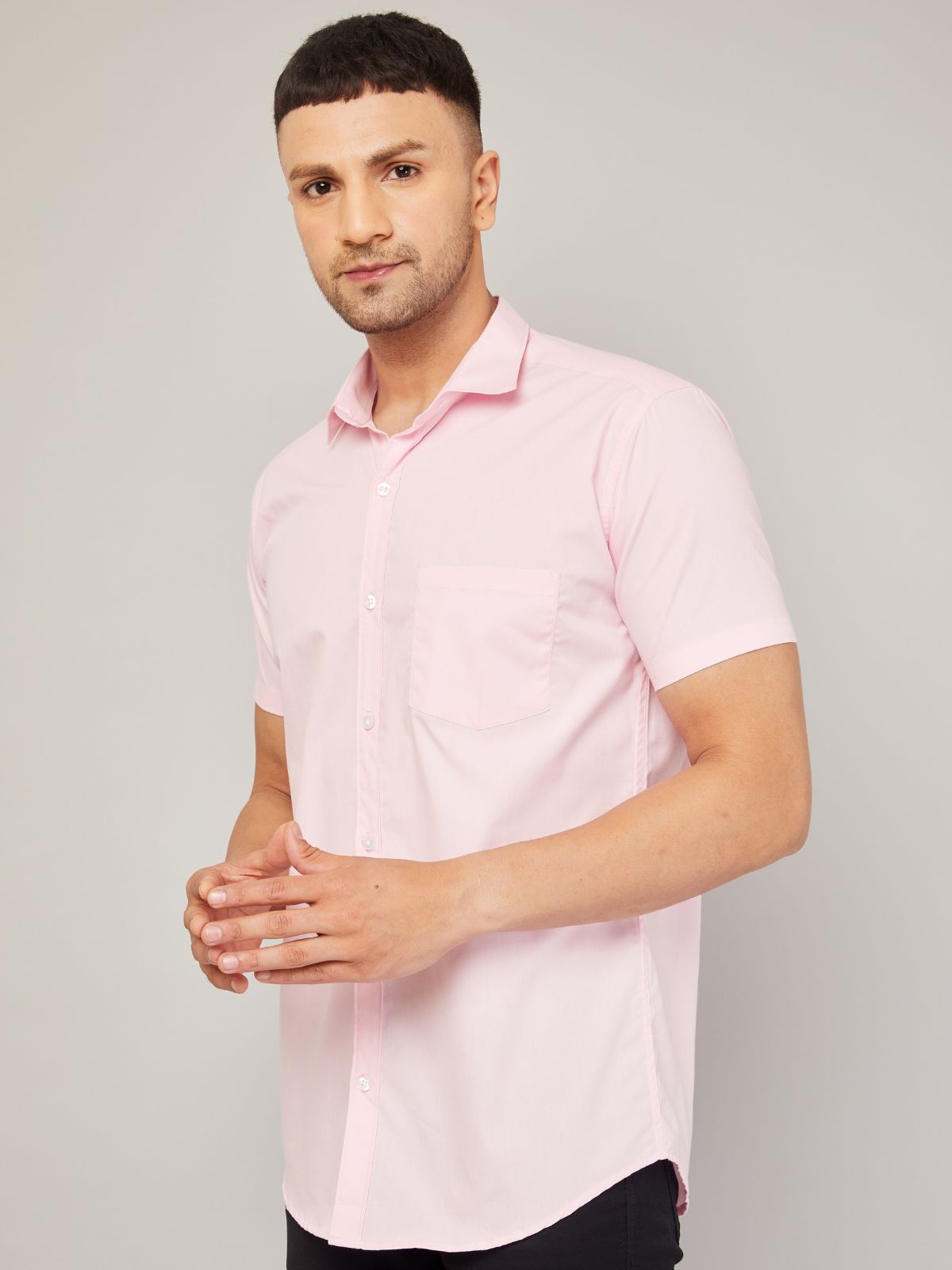 Louis Monarch's Men Regular Fit Solid Pink Spread Collar Casual Half Shirt