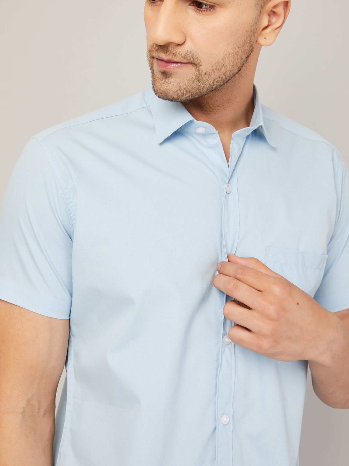 Louis Monarch's Men Regular Fit Solid Sky Blue Spread Collar Casual Half Shirt