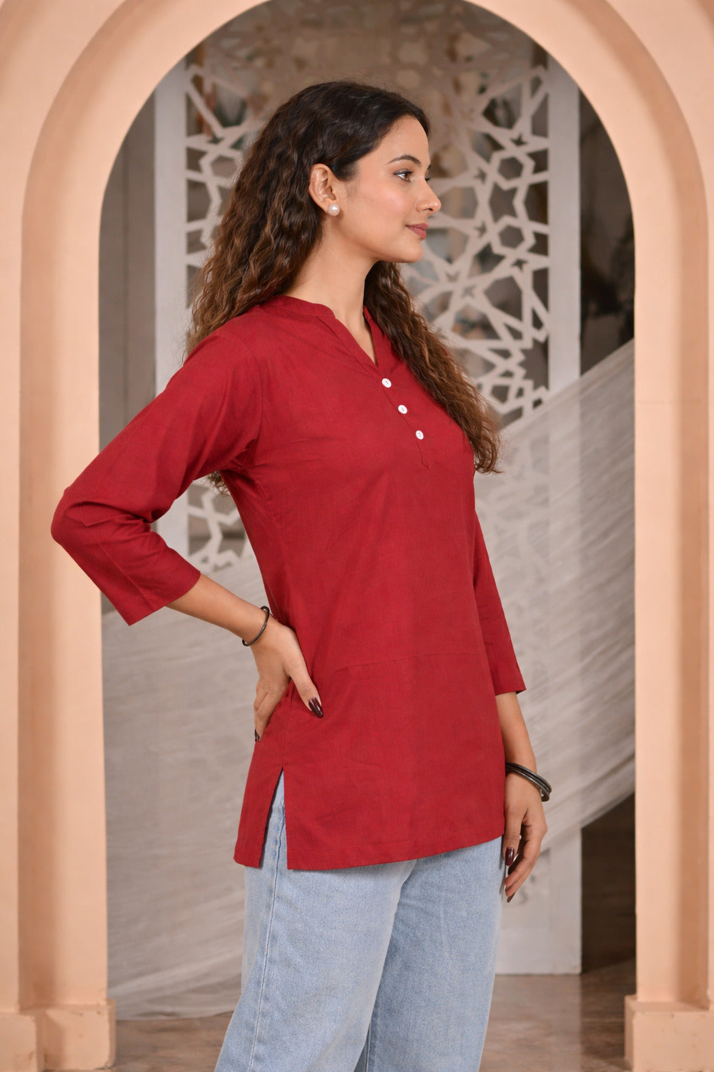 Nama’s Women Solid Black Straight Kurti Top