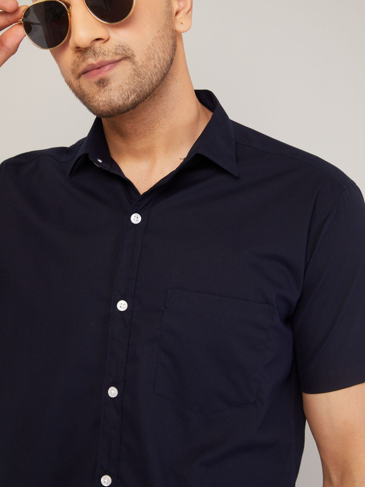 Louis Monarch's Men Regular Fit Solid Navy Blue Spread Collar Casual Half Shirt