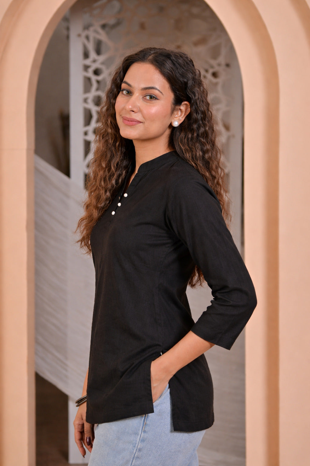 Nama’s Women Solid Black Straight Kurti Top