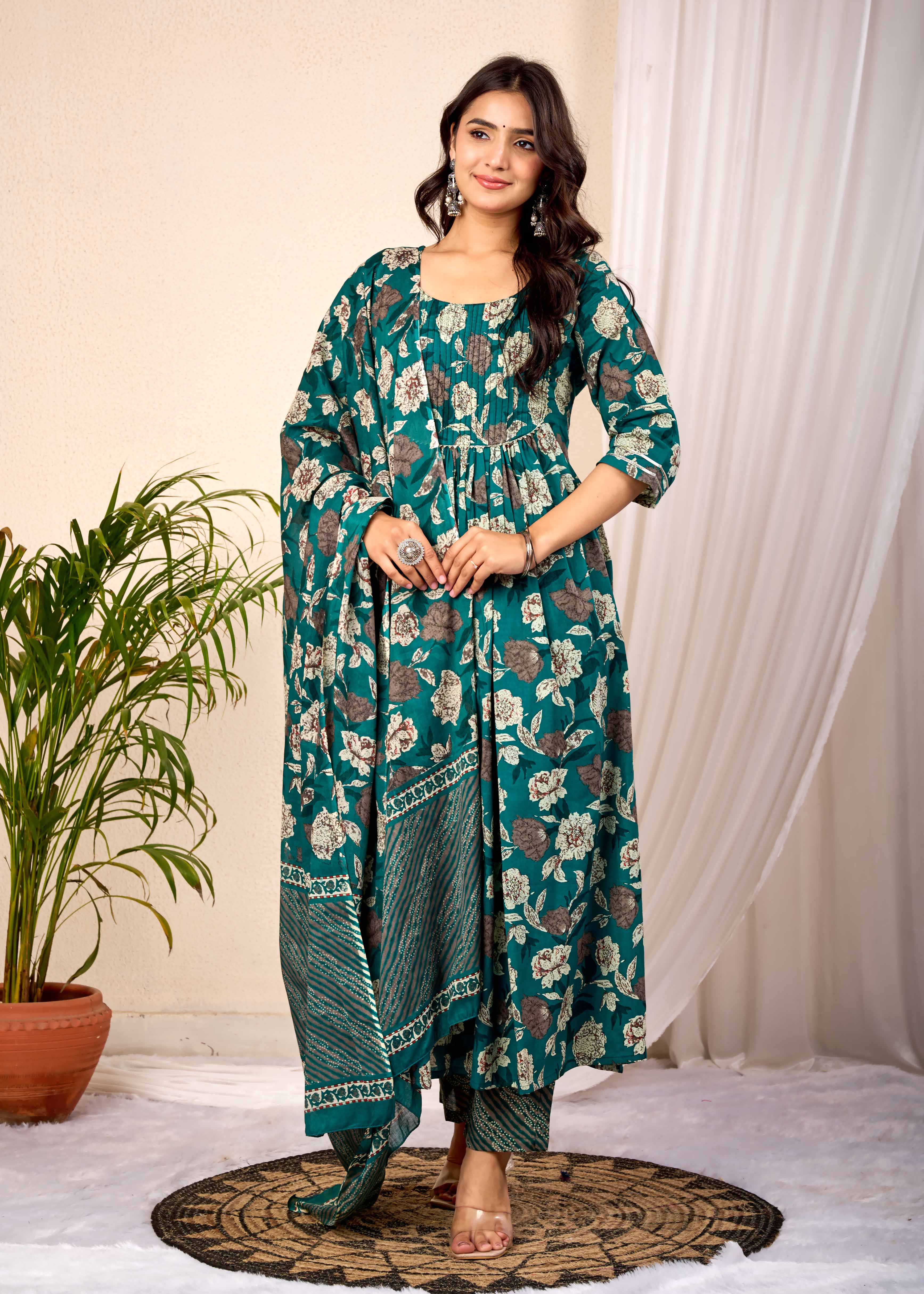 GREEN DAHLIA HAND CRAFTED FLORAL COTTON SUIT SET