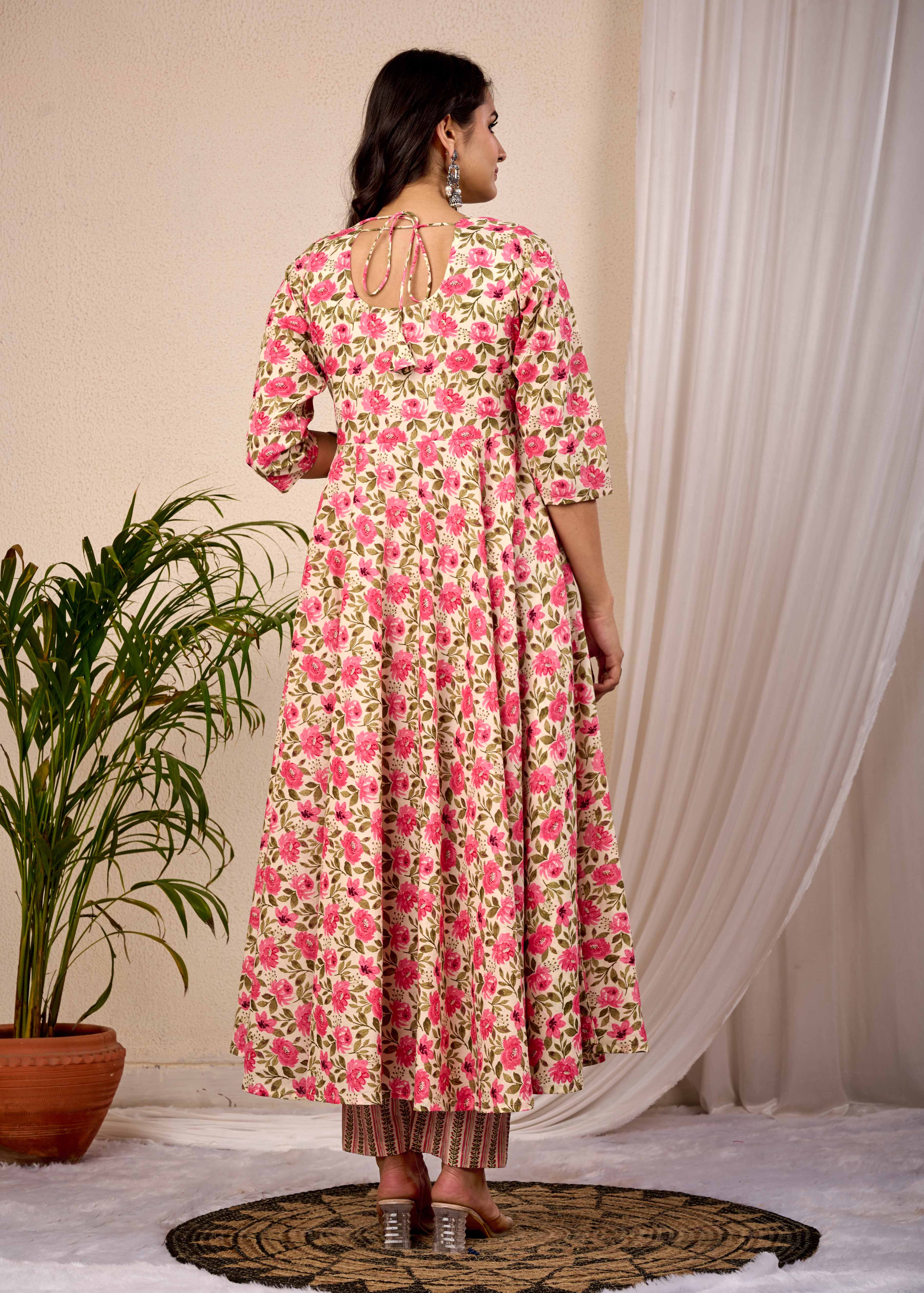 PEACHY PEACH HAND CRAFTED COTTON SUIT SET