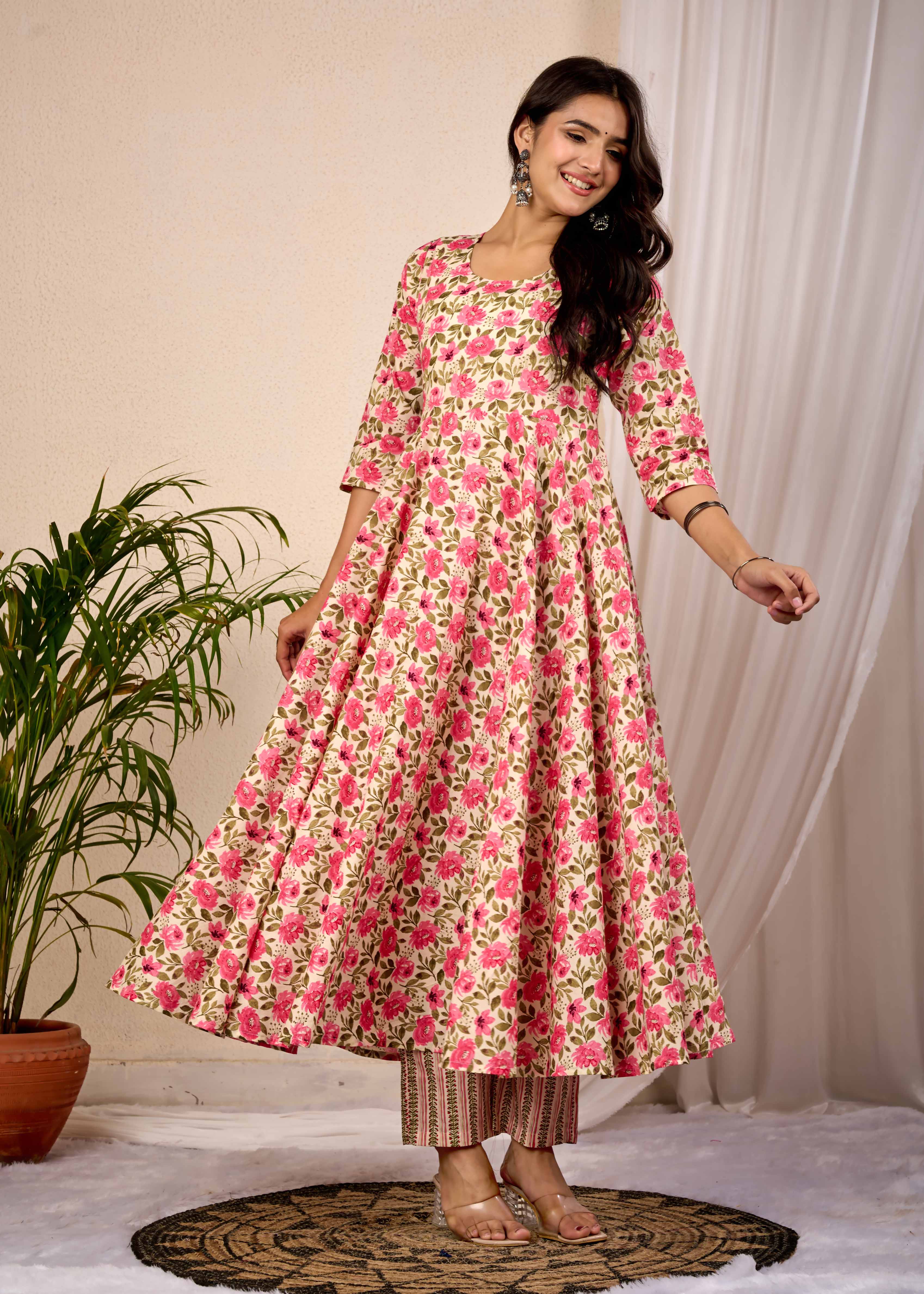 PEACHY PEACH HAND CRAFTED COTTON SUIT SET