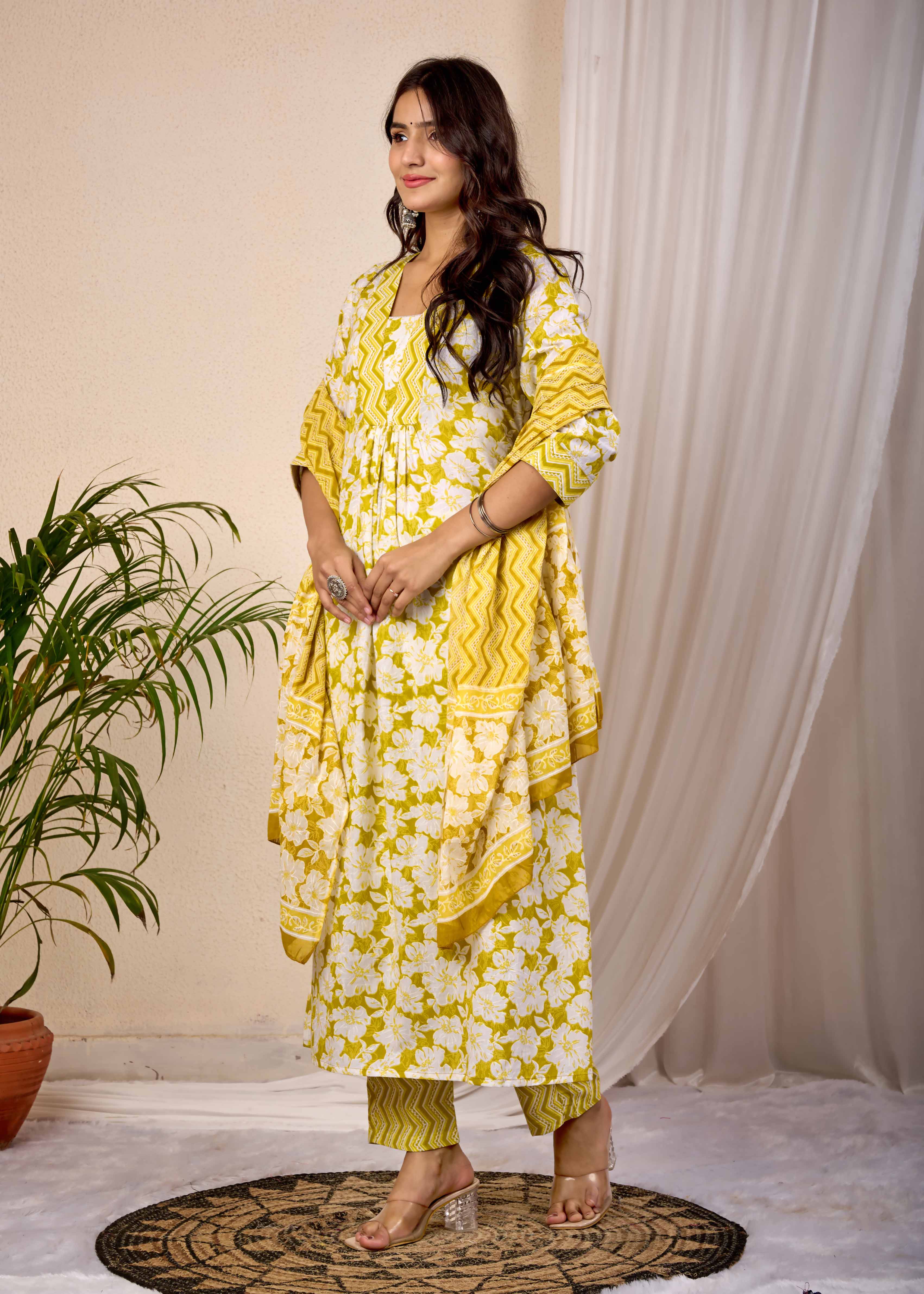 BUTTERFLY BLUSH HAND CRAFTED COTTON SUIT SET