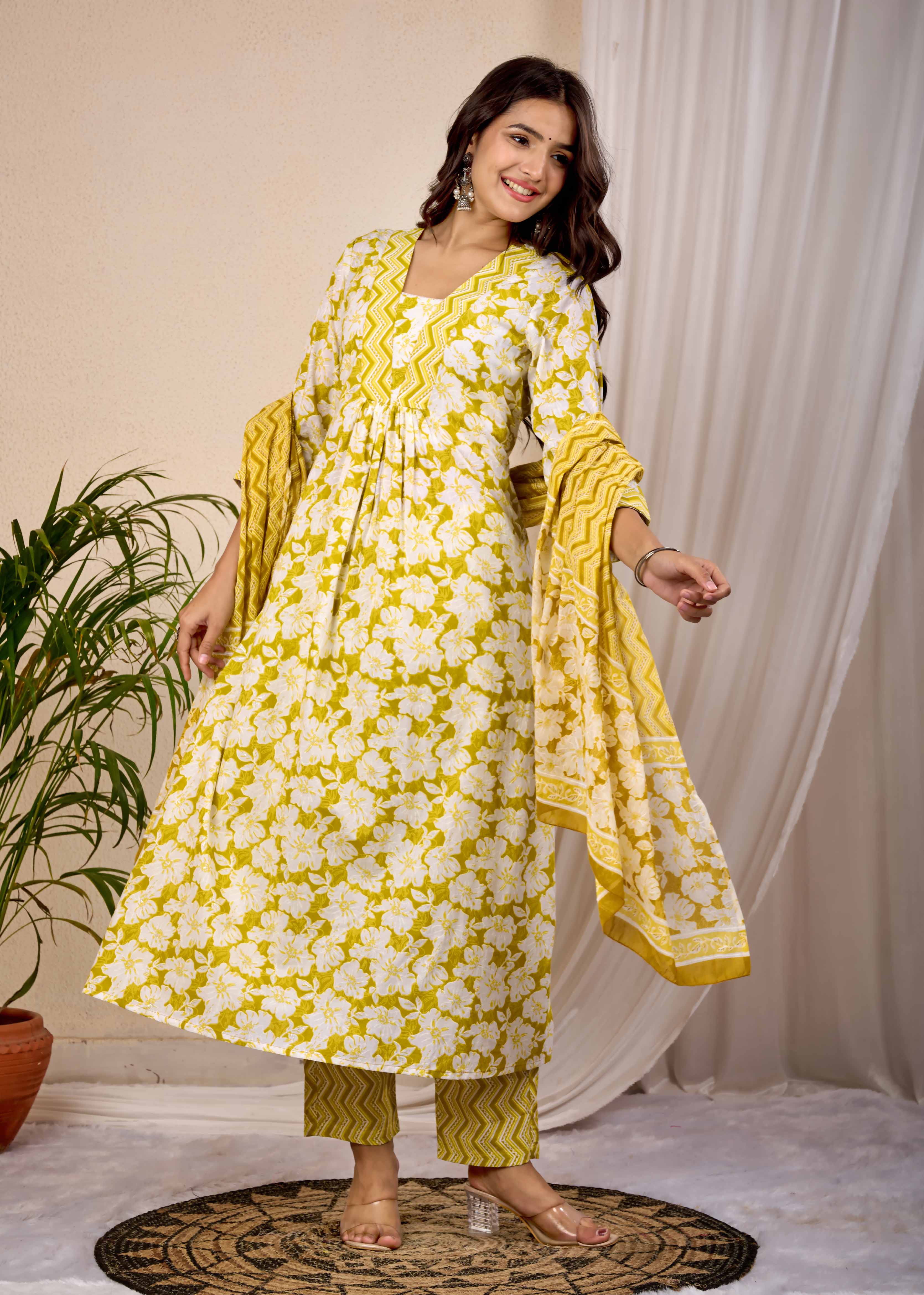 BUTTERFLY BLUSH HAND CRAFTED COTTON SUIT SET