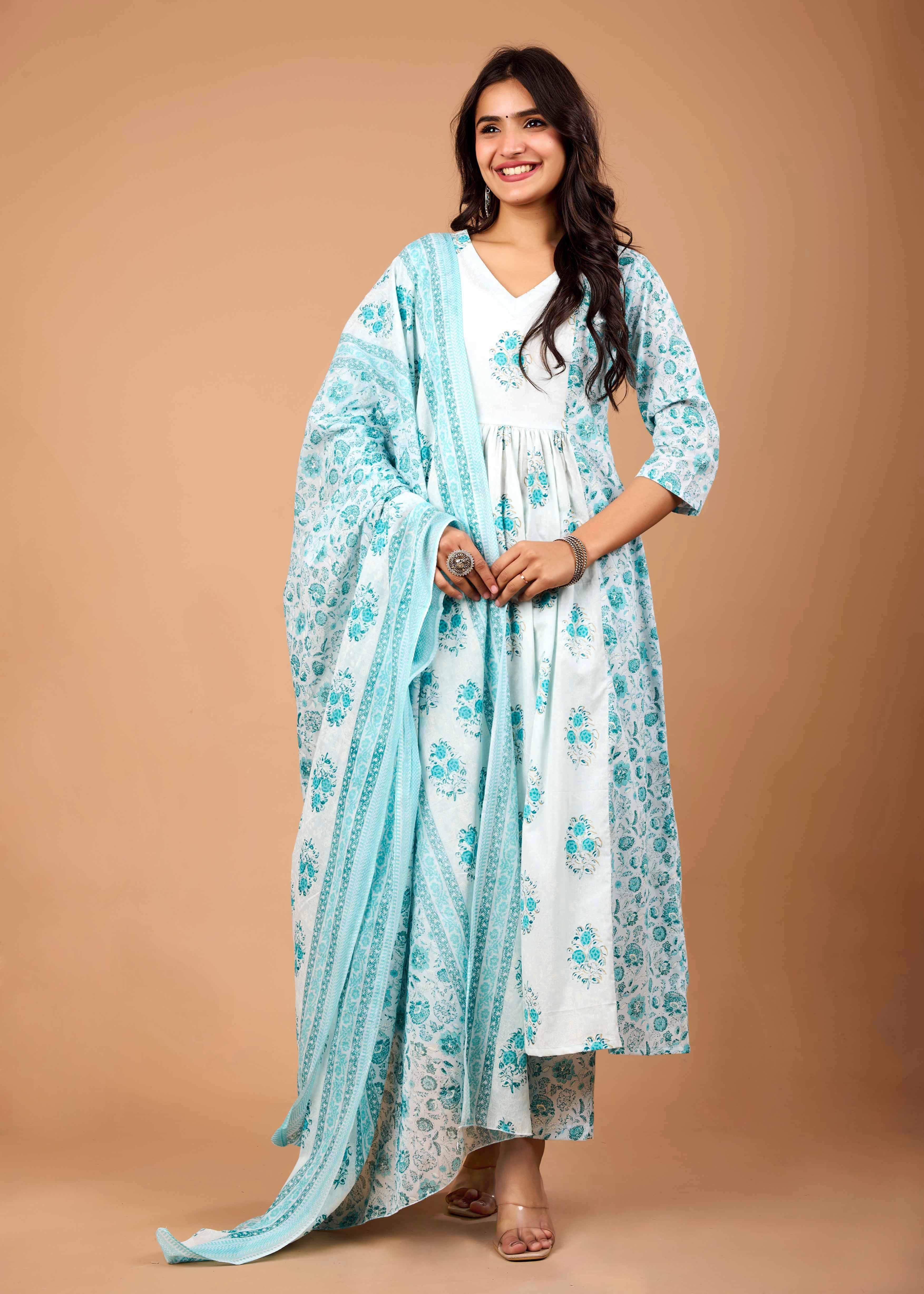 KLARA  GREEN HAND CRAFTED COTTON SUIT SET