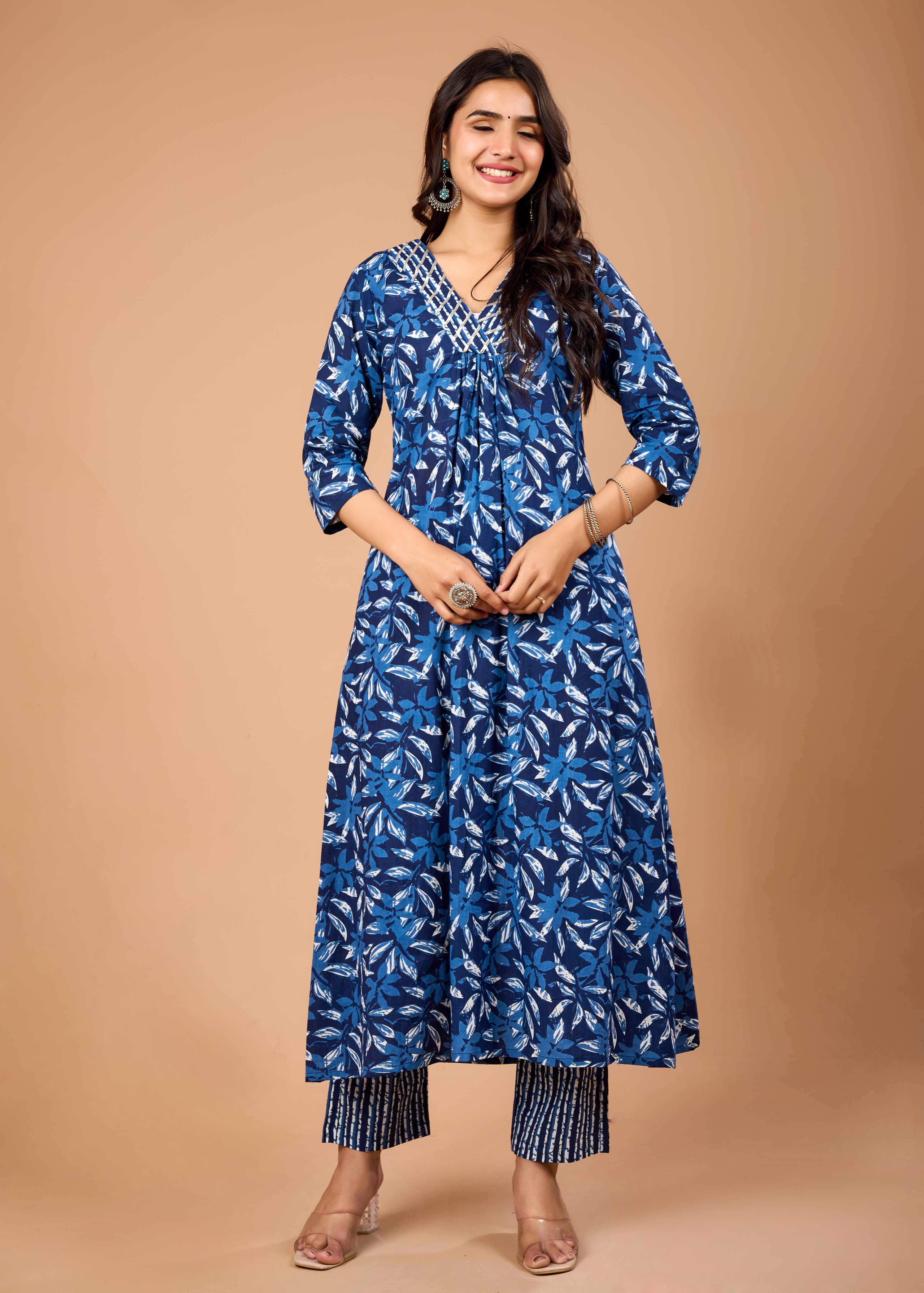 INDIGO BLUE HAND CRAFTED COTTON SUIT SET