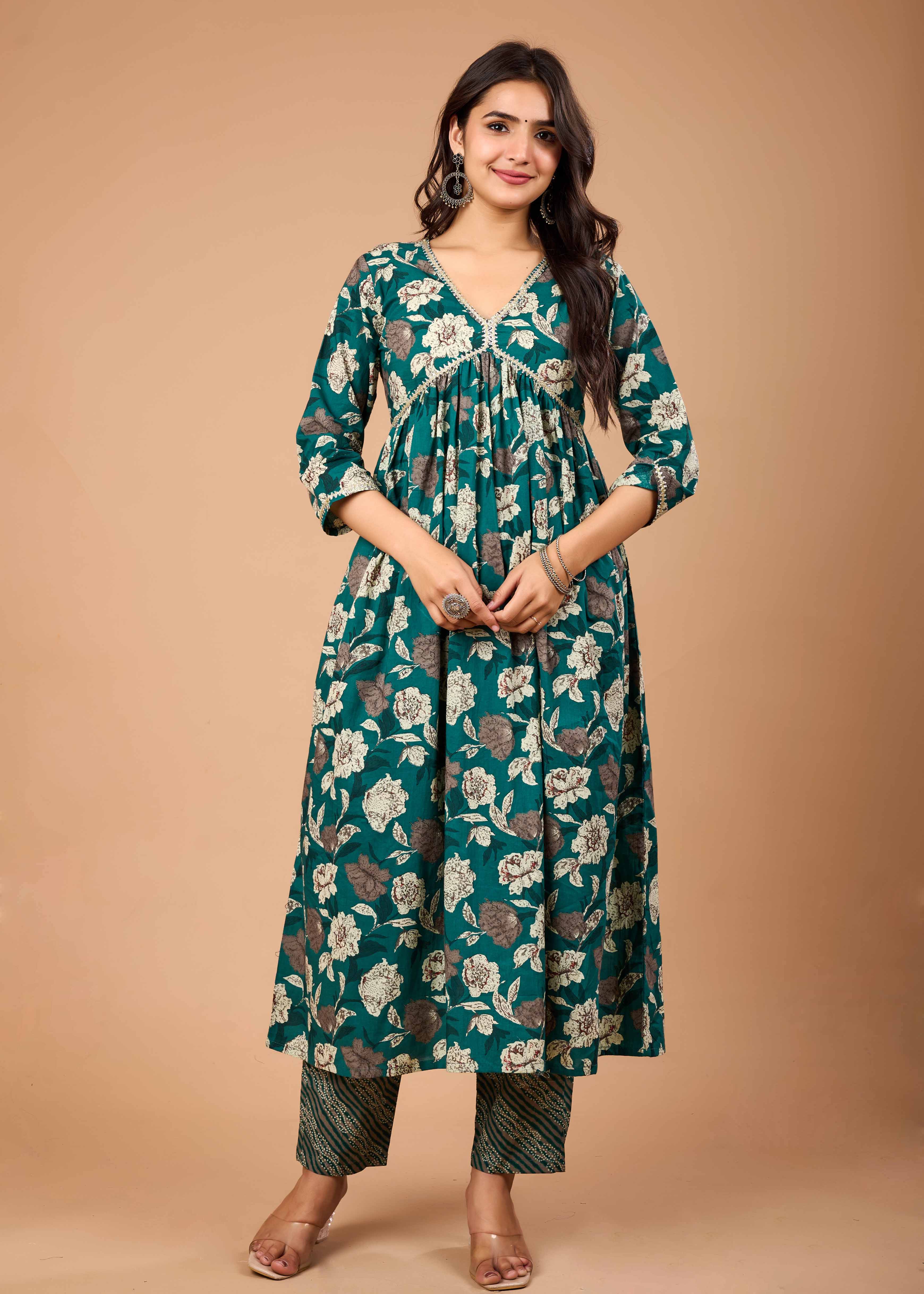 AARNA GREEN HAND CRAFTED FLORAL ANRAKALI SUIT SET