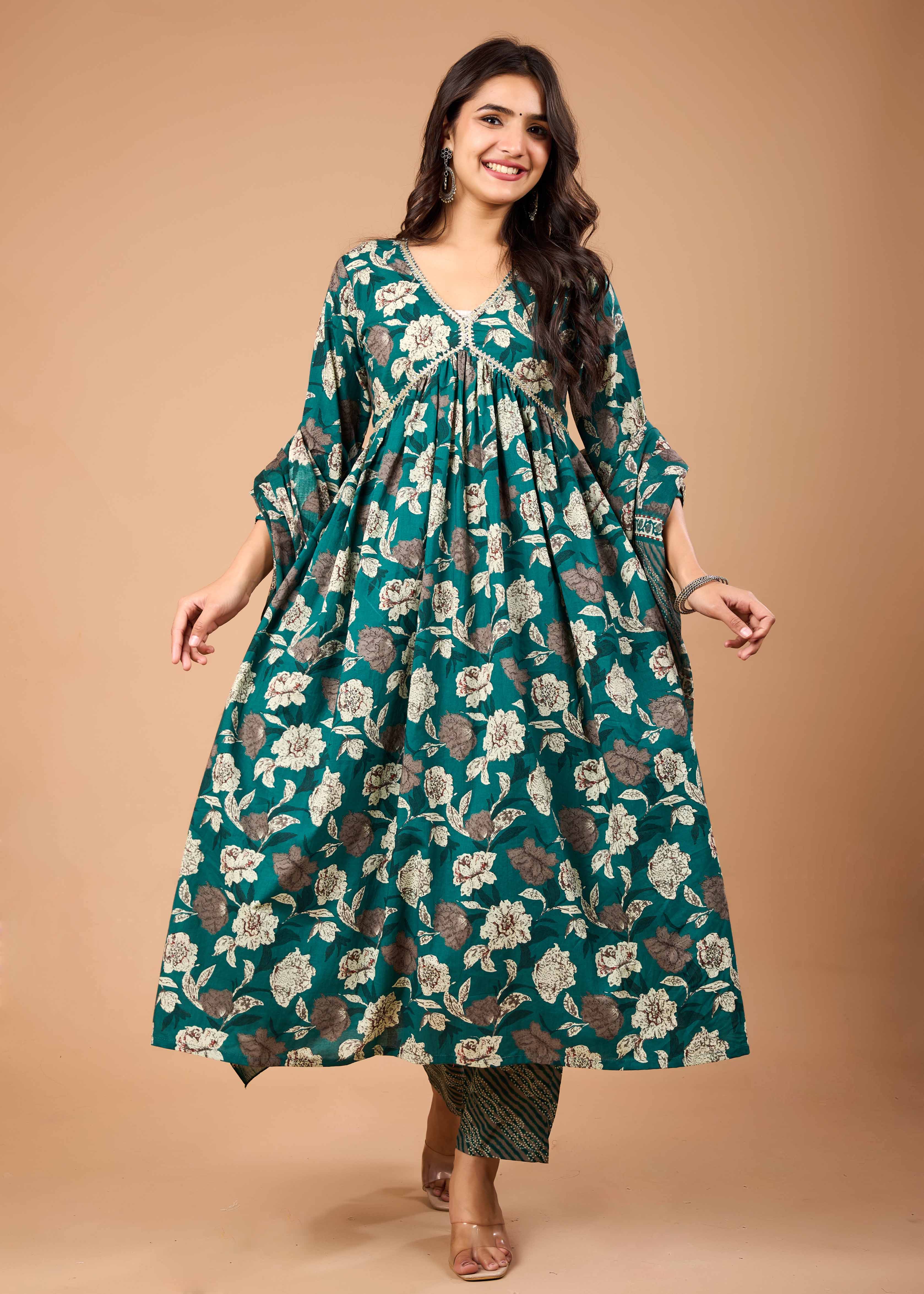 AARNA GREEN HAND CRAFTED FLORAL ANRAKALI SUIT SET