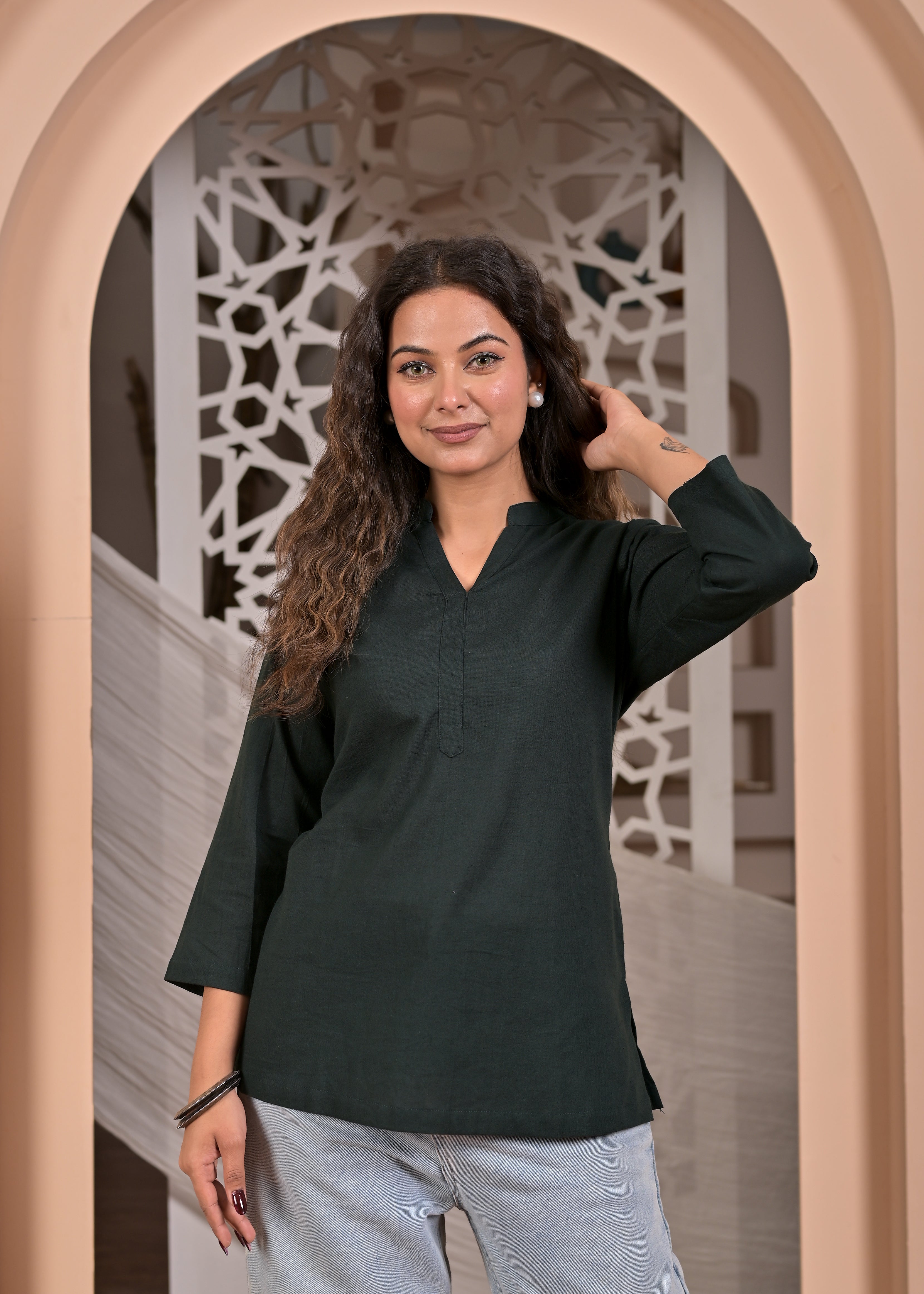 Nama’s Women Solid Black Straight Kurti Top