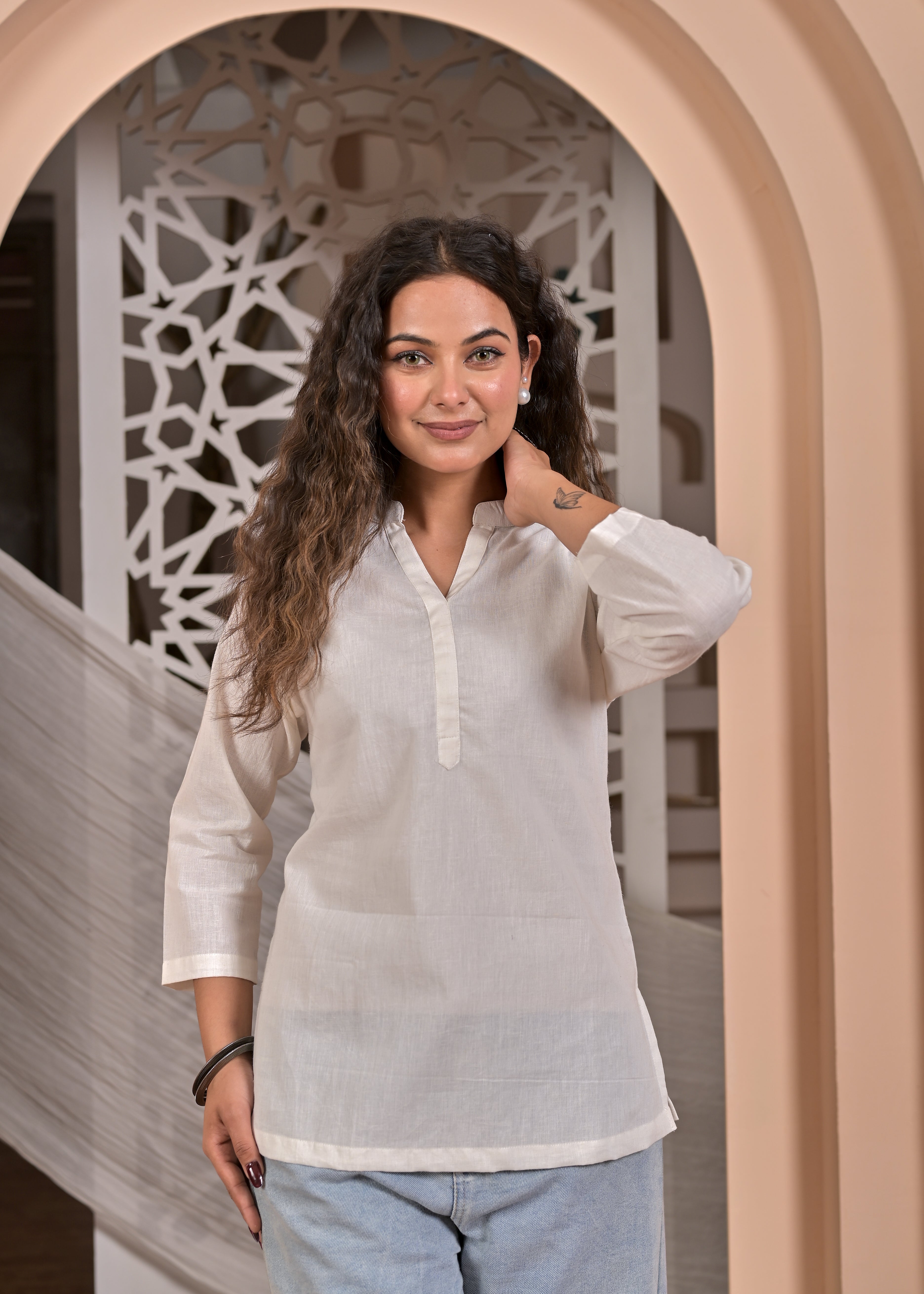 Nama’s Women Solid Black Straight Kurti Top