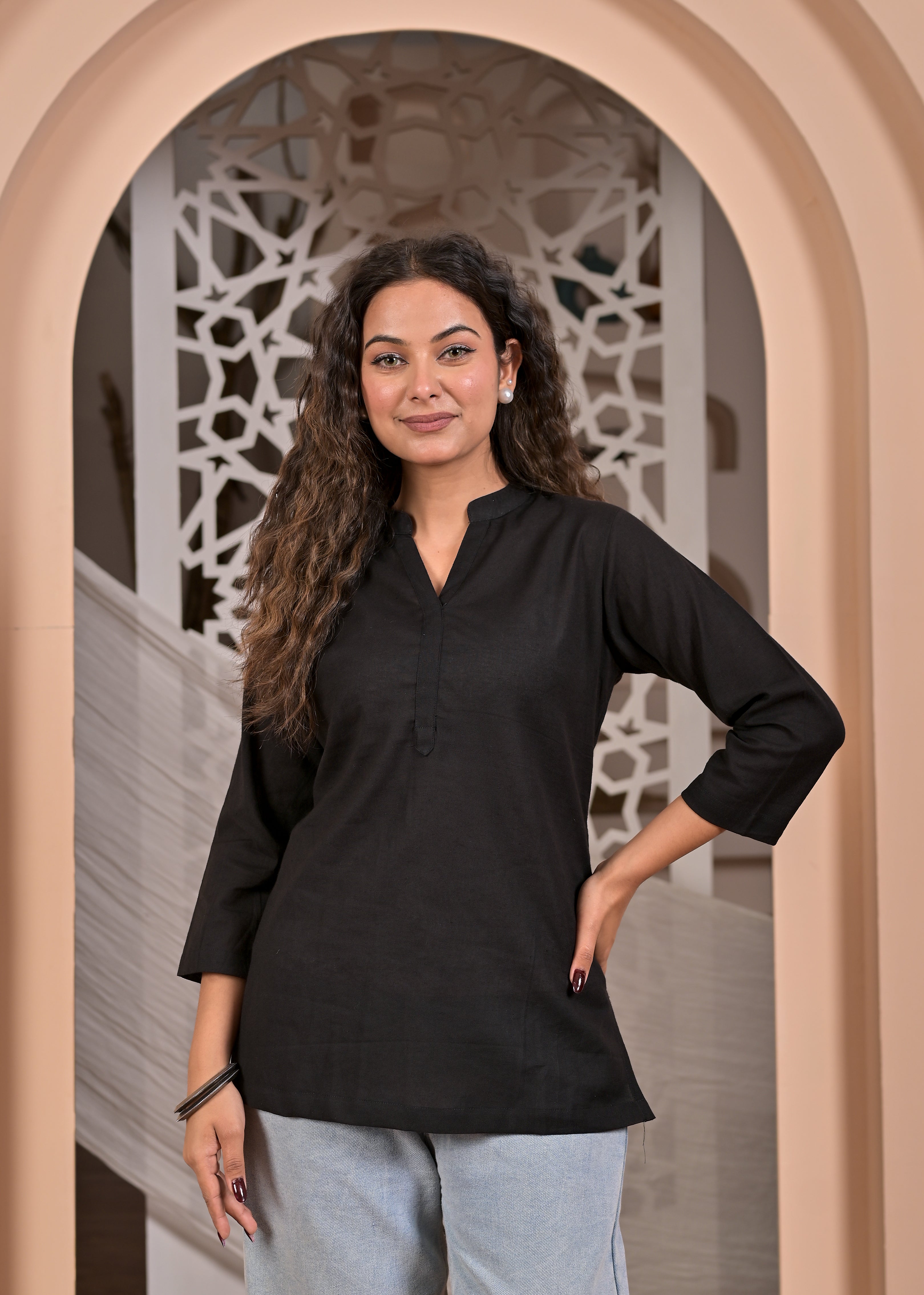 Nama’s Women Solid Black Straight Kurti Top