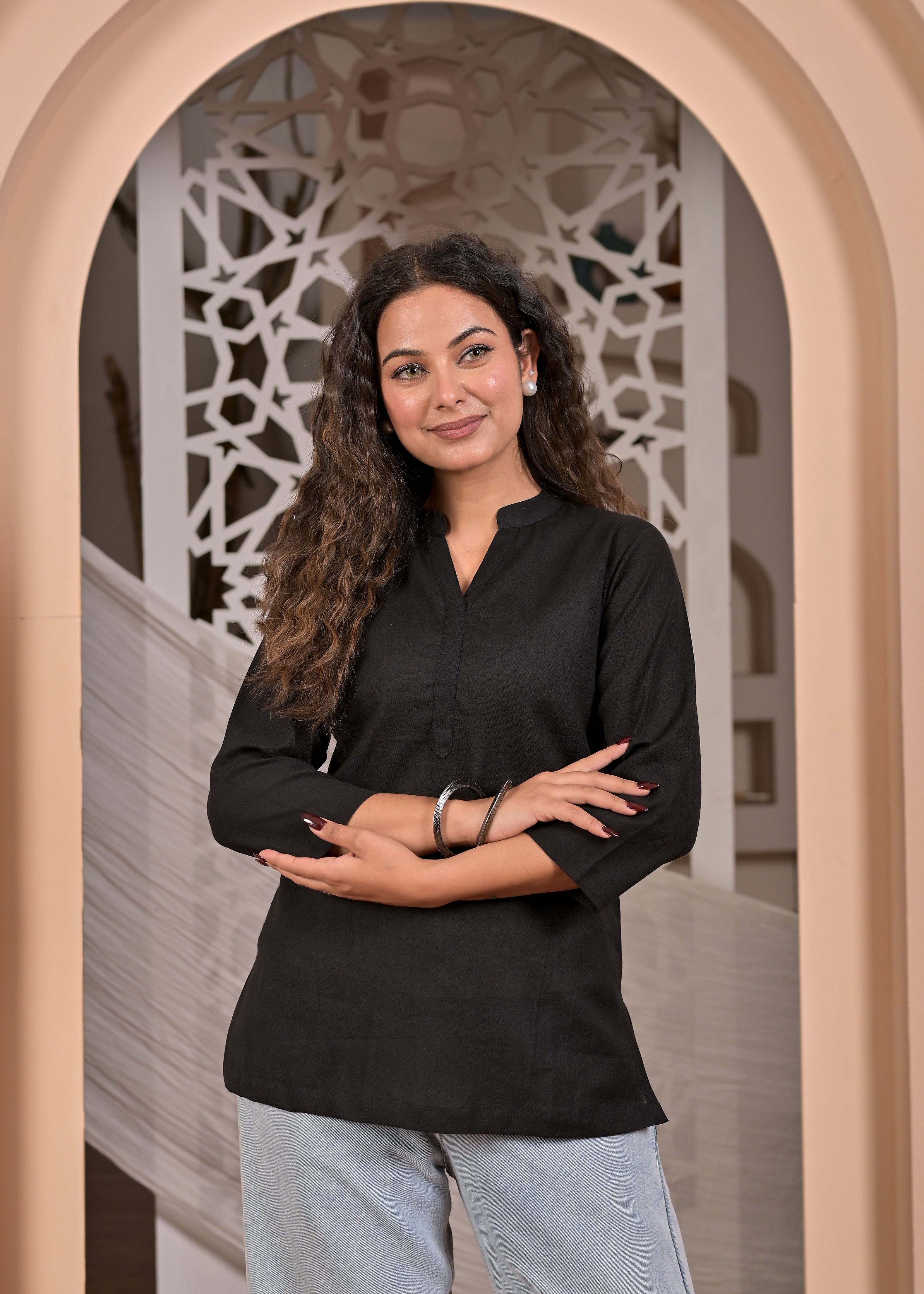 Nama’s Women Solid Black Straight Kurti Top