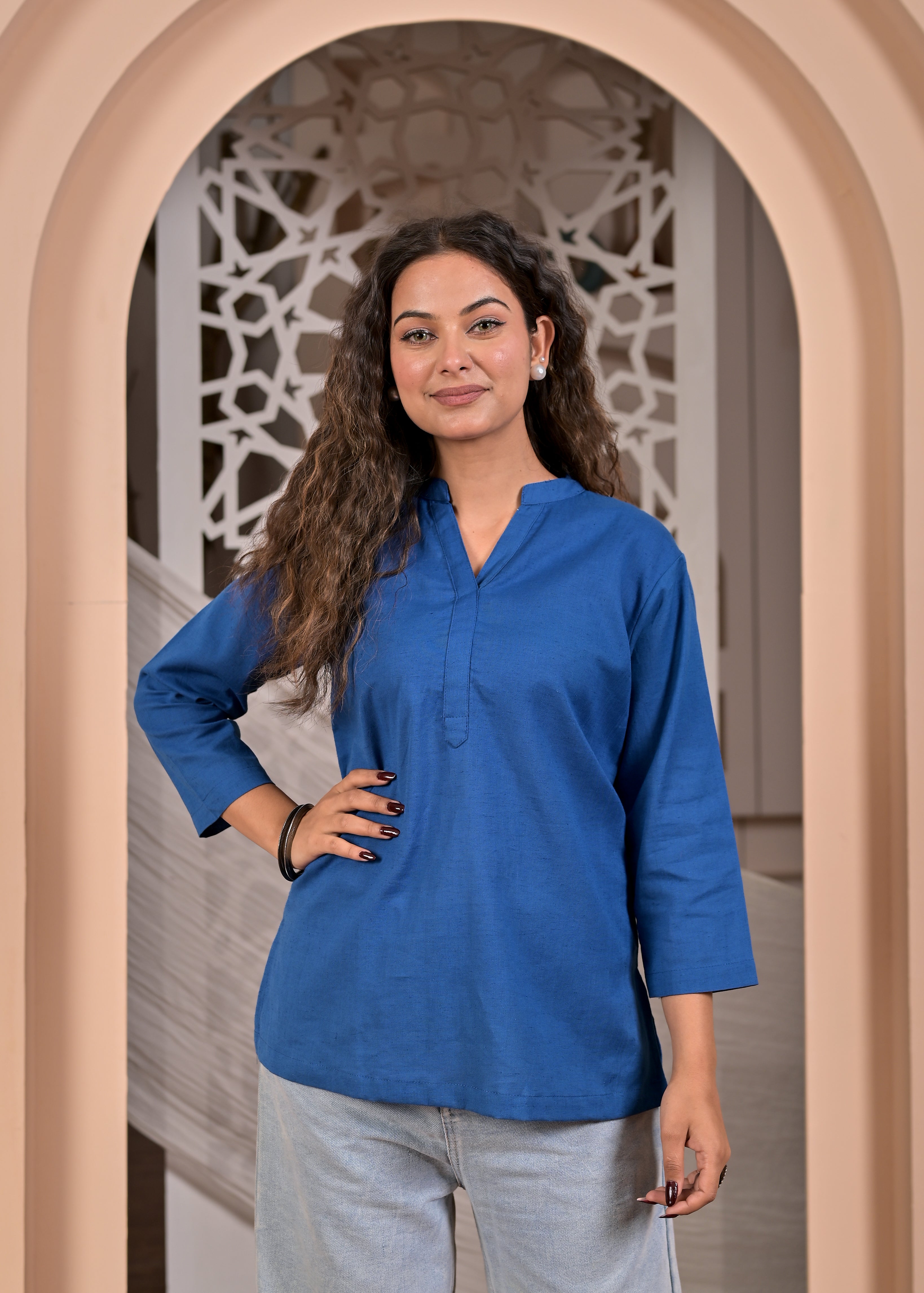 Nama’s Women Solid Black Straight Kurti Top
