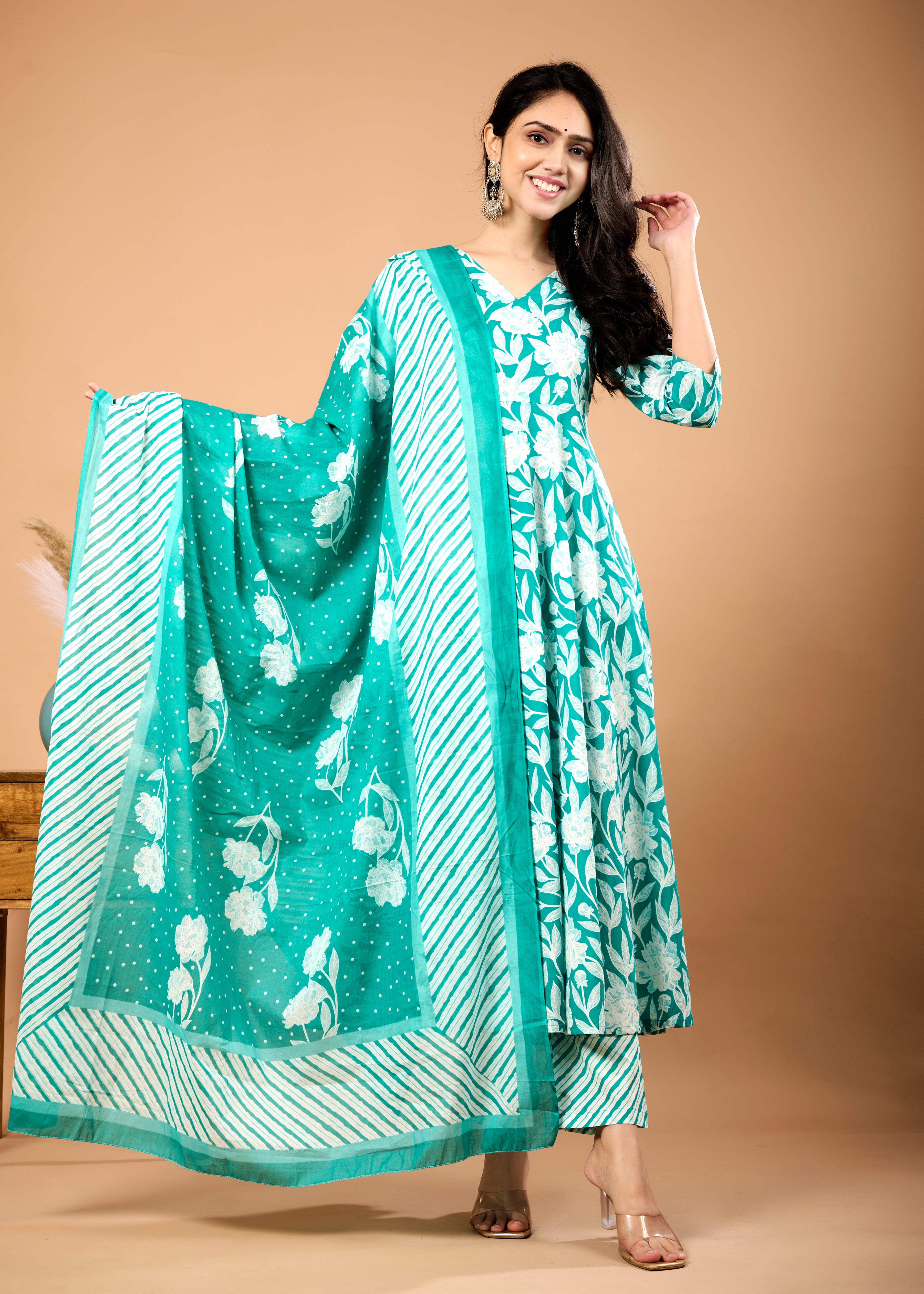 ERIN GREEN HANS CRAFTED COTTON SUIT SET