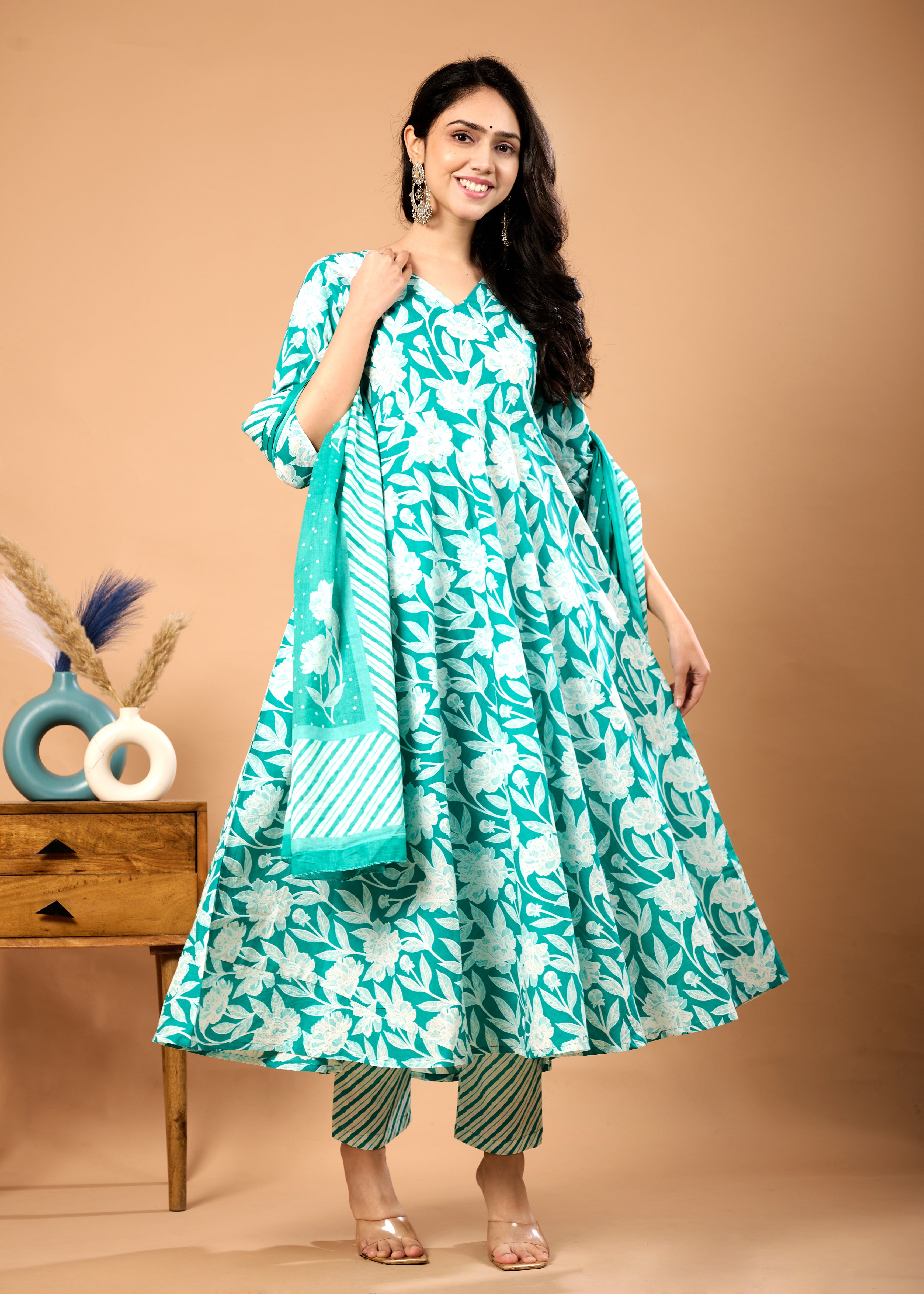 ERIN GREEN HANS CRAFTED COTTON SUIT SET