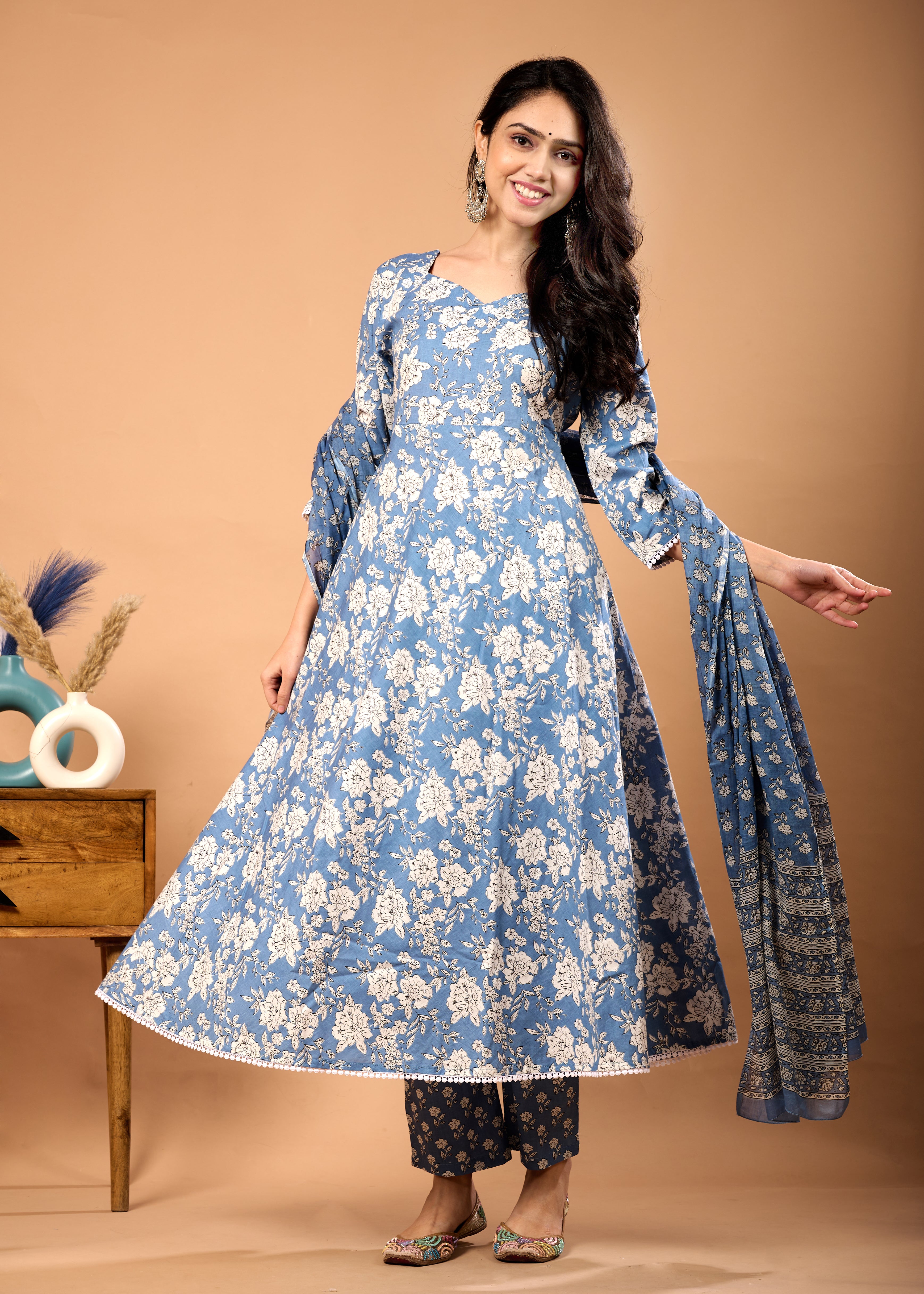 EILISH BLUE HAND CRAFTED COTTON SUIT SET