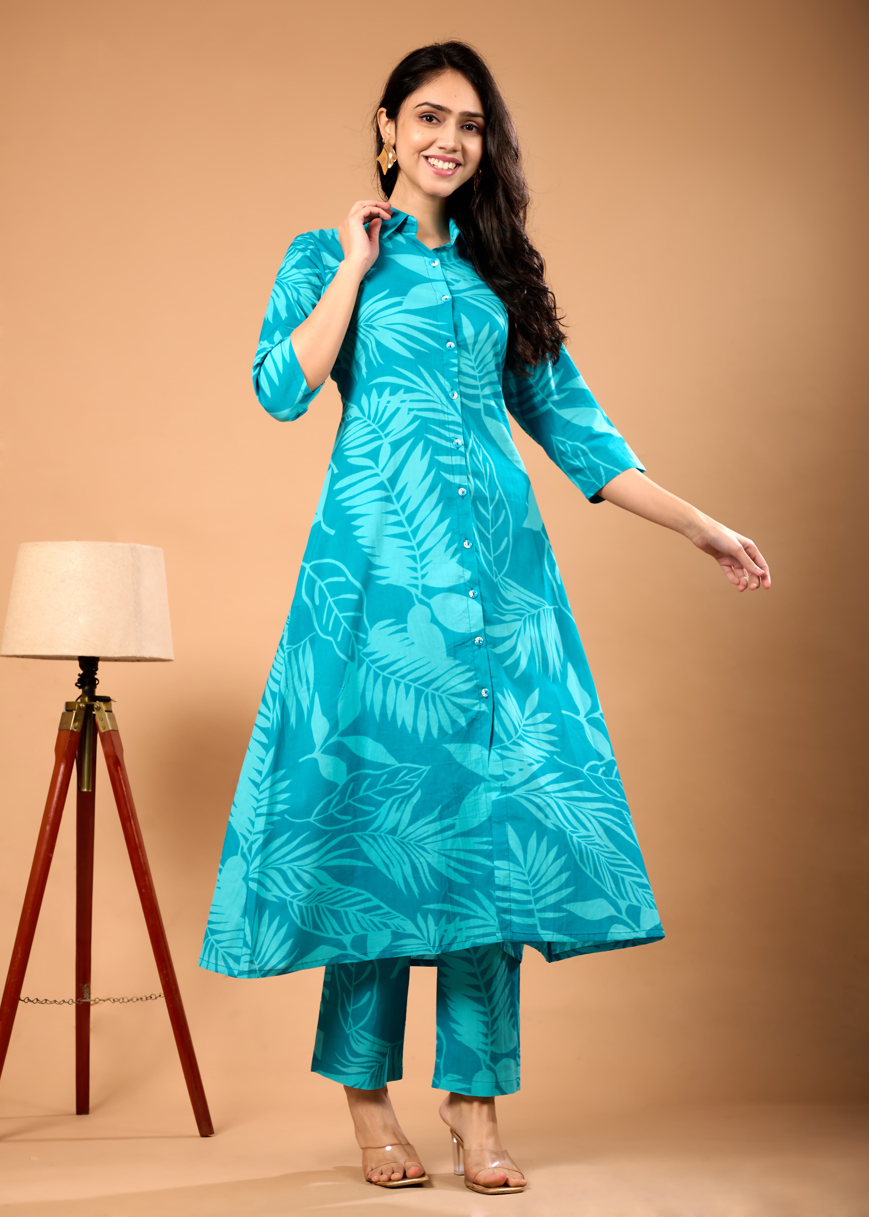 ARISHA GREEN HAND CRAFTED COTTON KURTA PANT