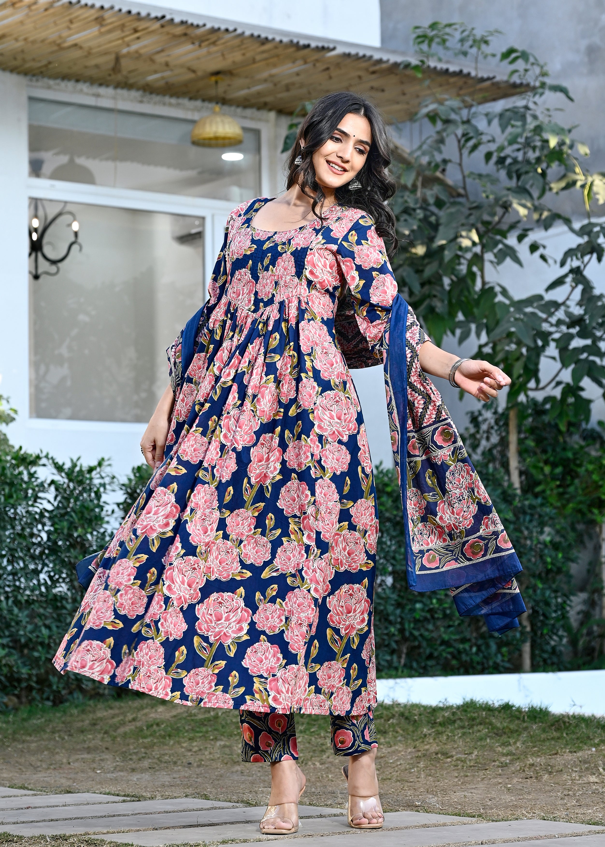 DAZZLING FLORAL HAND CRAFTED COTTON SUIT SET